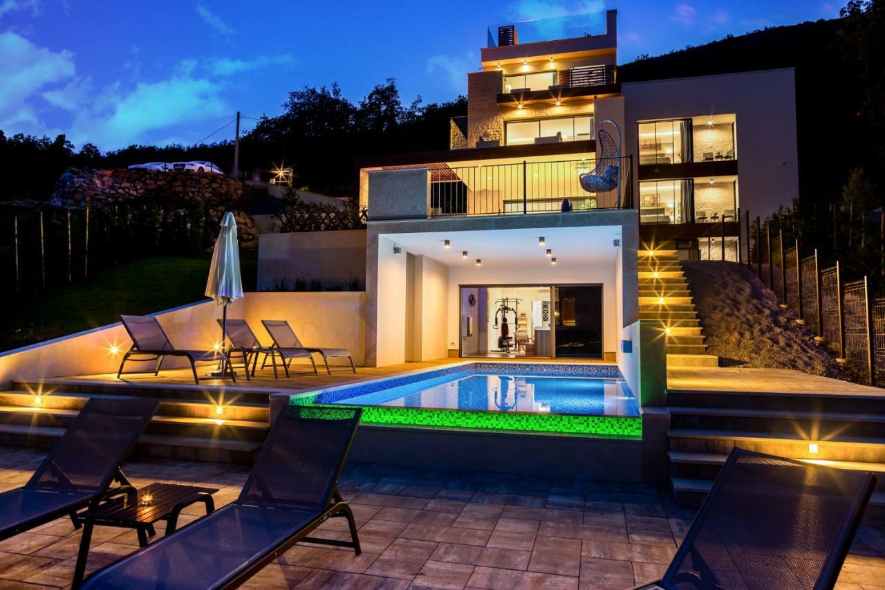 Villa Altavista - Seaview & Relax With Heated Pool & Minigolf أوباتيا المظهر الخارجي الصورة
