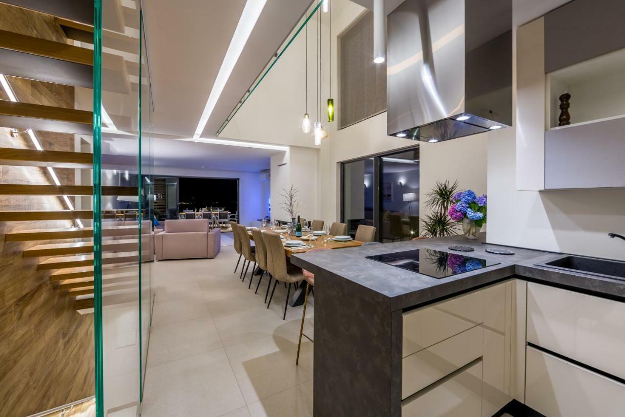 Villa Altavista - Seaview & Relax With Heated Pool & Minigolf أوباتيا المظهر الخارجي الصورة