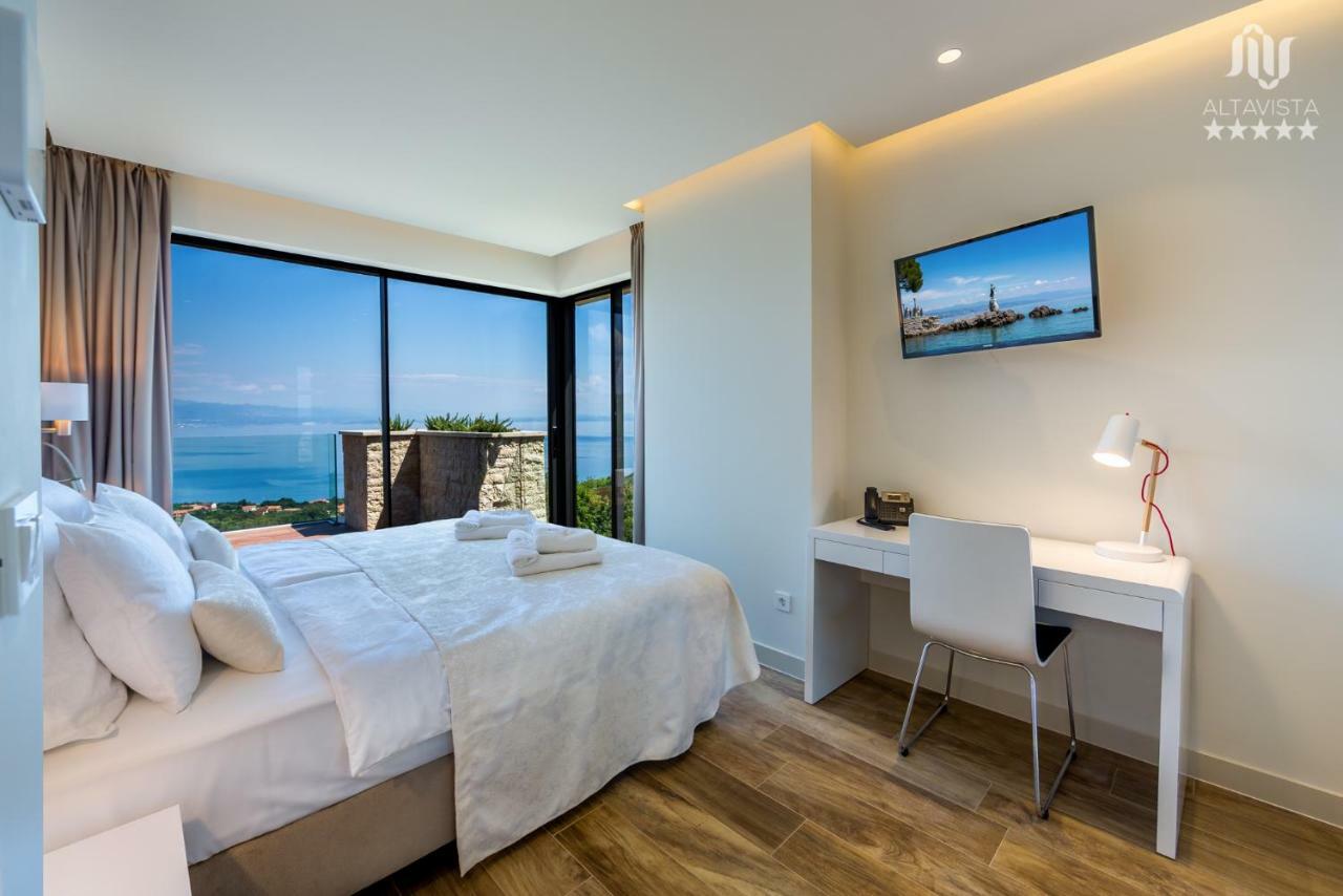 Villa Altavista - Seaview & Relax With Heated Pool & Minigolf أوباتيا المظهر الخارجي الصورة
